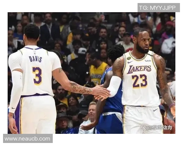 科隆与汉堡激战正酣比赛结果揭晓引发球迷热议